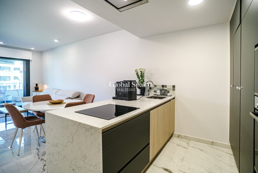 Resale - APARTMENT -
PLAYA FLAMENCA
