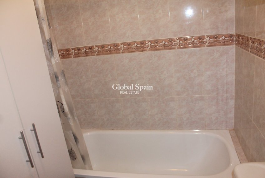 Resale - APARTMENT -
PLAYA FLAMENCA