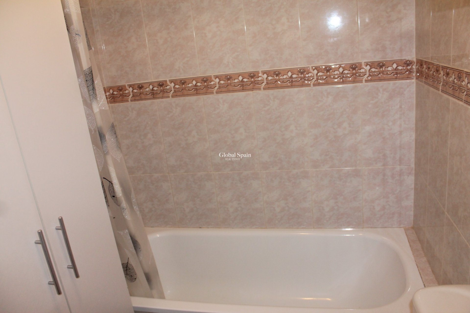 Resale - APARTMENT -
PLAYA FLAMENCA