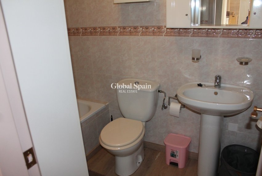 Resale - APARTMENT -
PLAYA FLAMENCA