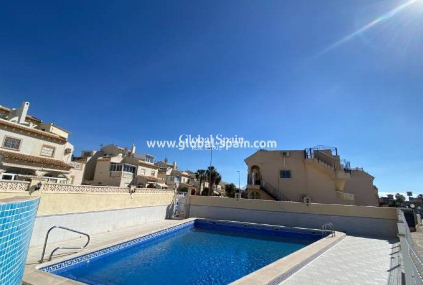 Resale - APARTMENT -
PLAYA FLAMENCA