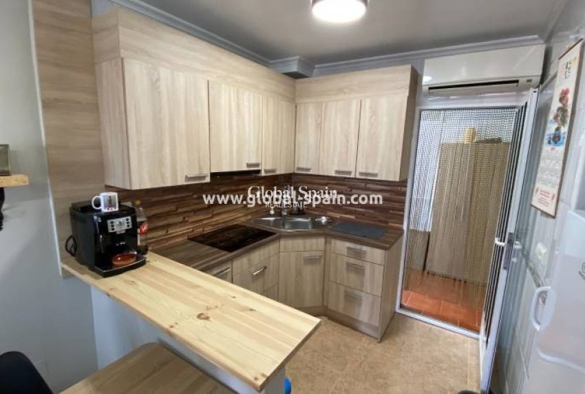 Resale - APARTMENT -
PLAYA FLAMENCA
