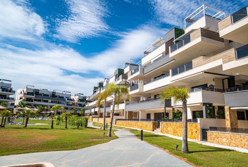 Resale - APARTMENT -
PLAYA FLAMENCA