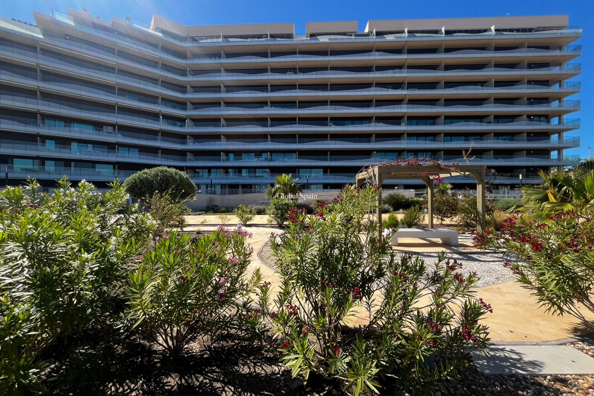 Resale - APARTMENT -
PLAYA HONDA - Costa Calida