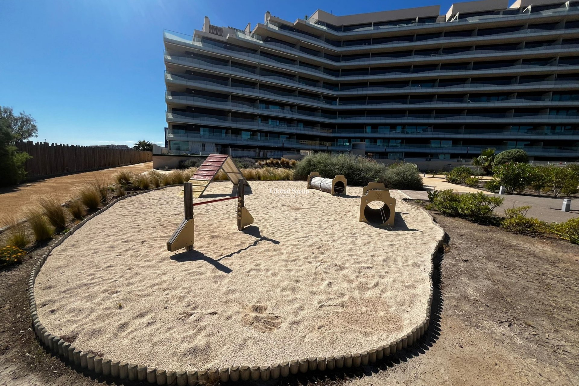 Resale - APARTMENT -
PLAYA HONDA - Costa Calida
