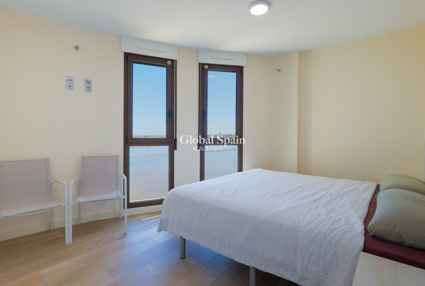 Resale - APARTMENT -
PLAYA HONDA - Costa Calida