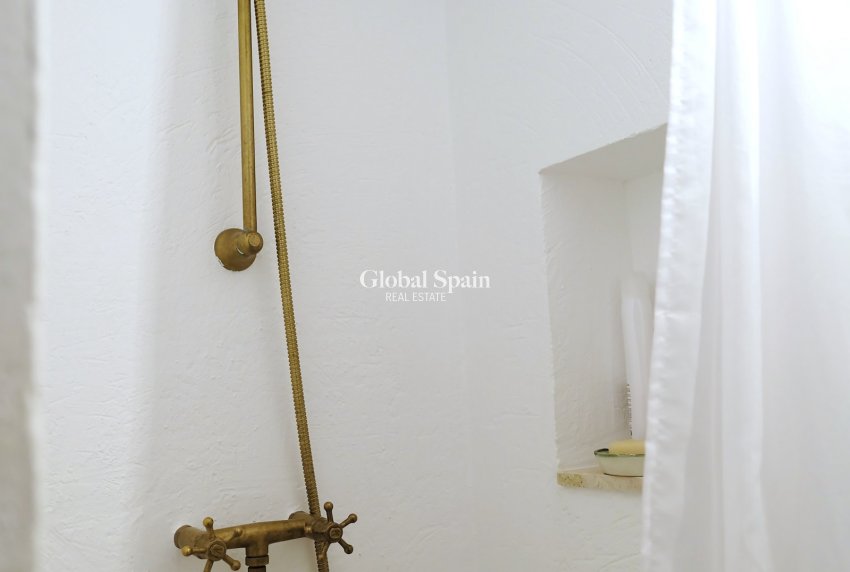 Resale - APARTMENT -
PORT D'ANDRATX - optional location detail