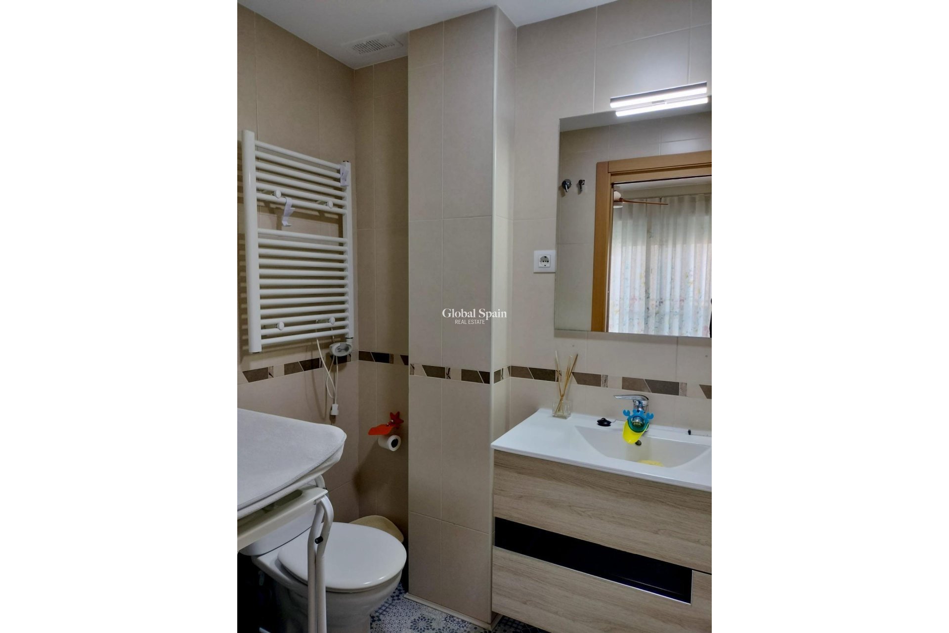 Resale - APARTMENT -
PUERTO DE MAZARRÓN - Centro