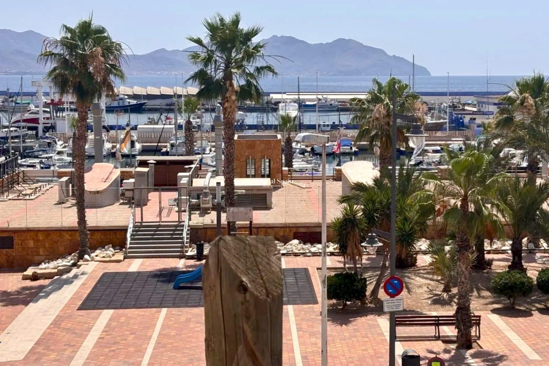 Resale - APARTMENT -
PUERTO DE MAZARRÓN - Centro