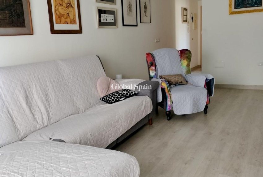 Resale - APARTMENT -
PUERTO DE MAZARRÓN - Centro