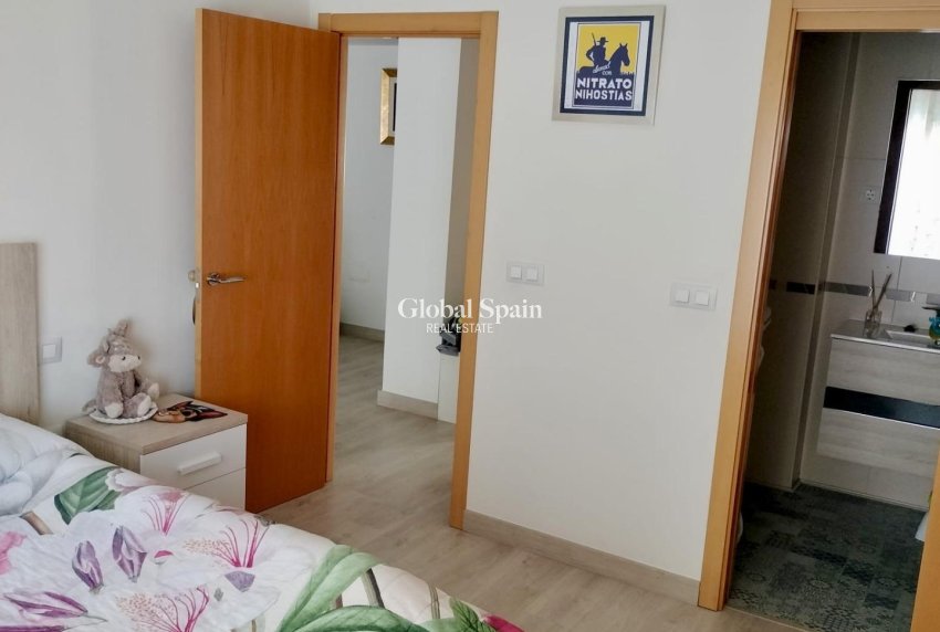 Resale - APARTMENT -
PUERTO DE MAZARRÓN - Centro