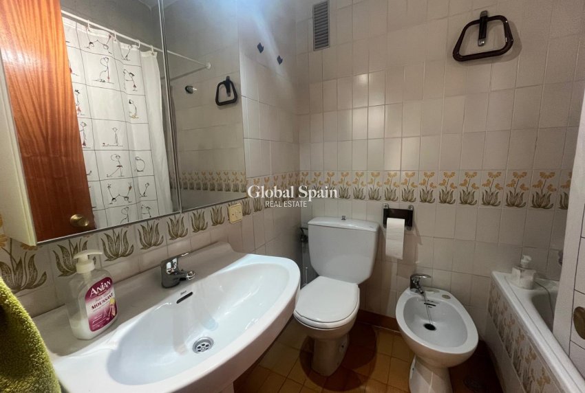 Resale - APARTMENT -
PUERTO DE MAZARRÓN - Centro