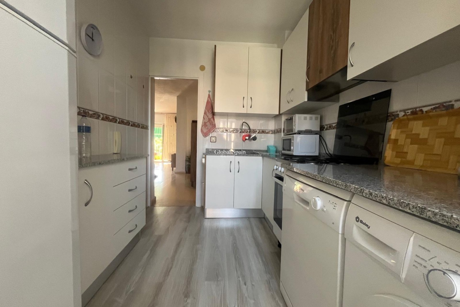 Resale - APARTMENT -
PUERTO DE MAZARRÓN - Centro