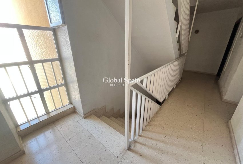 Resale - APARTMENT -
PUERTO DE MAZARRÓN - Centro
