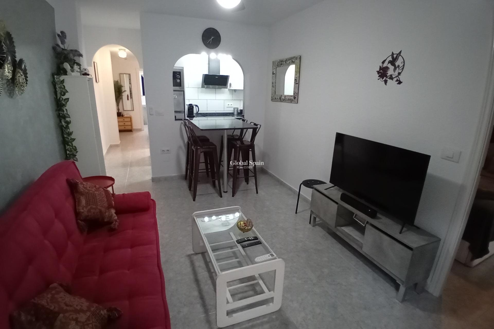 Resale - APARTMENT -
PUERTO DE MAZARRÓN - Paseo