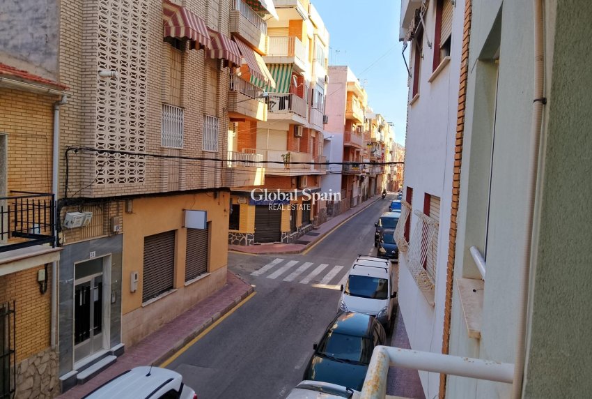Resale - APARTMENT -
PUERTO DE MAZARRÓN - Paseo