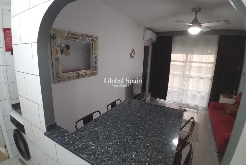 Resale - APARTMENT -
PUERTO DE MAZARRÓN - Paseo