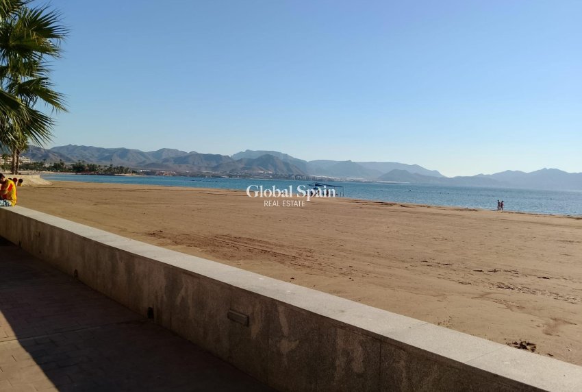 Resale - APARTMENT -
PUERTO DE MAZARRÓN - Paseo