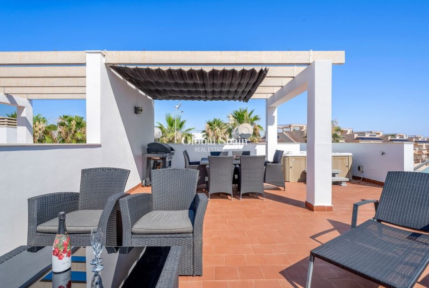 Resale - APARTMENT -
PUNTA PRIMA - Costa Blanca