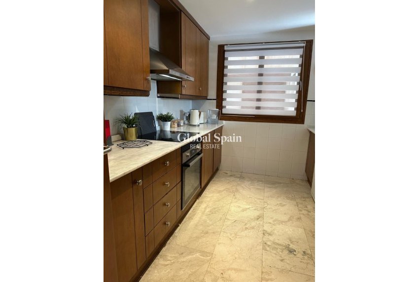 Resale - APARTMENT -
PUNTA PRIMA - Costa Blanca