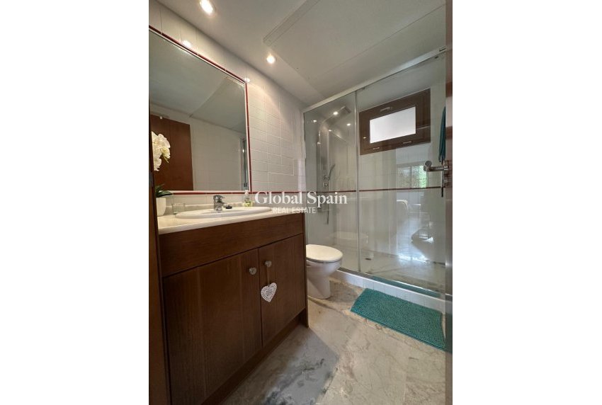 Resale - APARTMENT -
PUNTA PRIMA - Costa Blanca