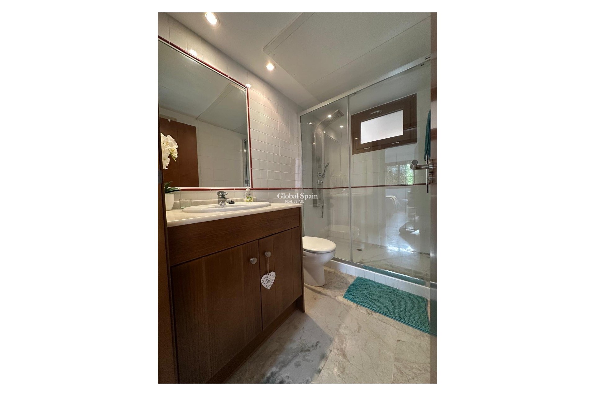 Resale - APARTMENT -
PUNTA PRIMA - Costa Blanca