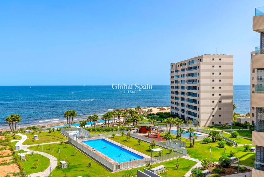 Resale - APARTMENT -
PUNTA PRIMA - Costa Blanca