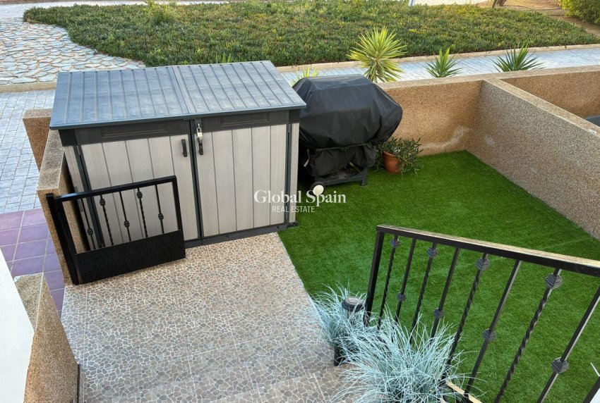 Resale - APARTMENT -
PUNTA PRIMA - Costa Blanca