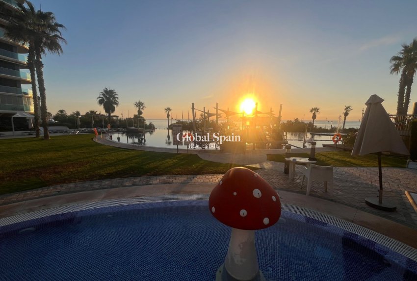 Resale - APARTMENT -
PUNTA PRIMA - Costa Blanca