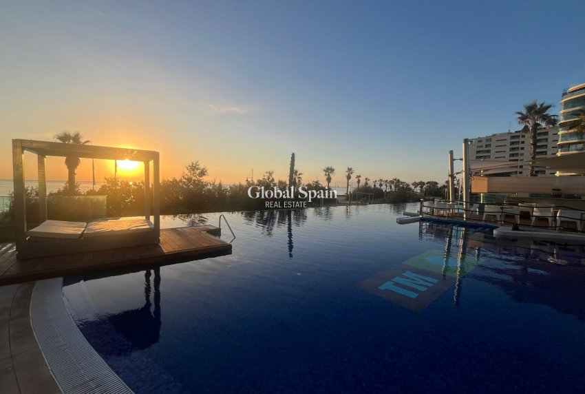 Resale - APARTMENT -
PUNTA PRIMA - Costa Blanca