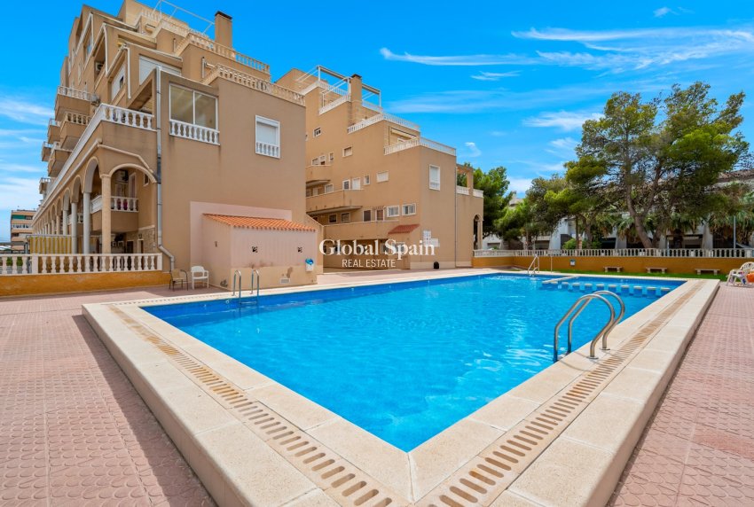 Resale - APARTMENT -
PUNTA PRIMA - Costa Blanca