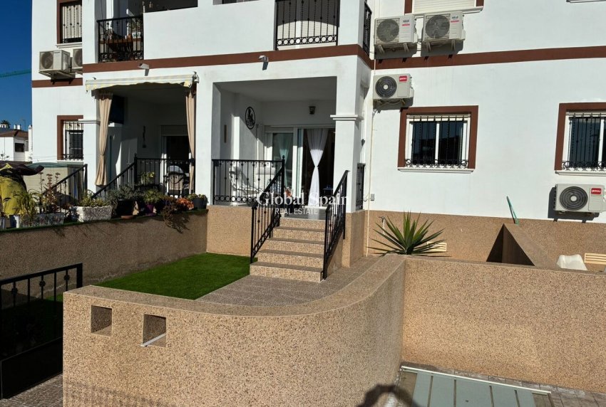 Resale - APARTMENT -
PUNTA PRIMA - Costa Blanca