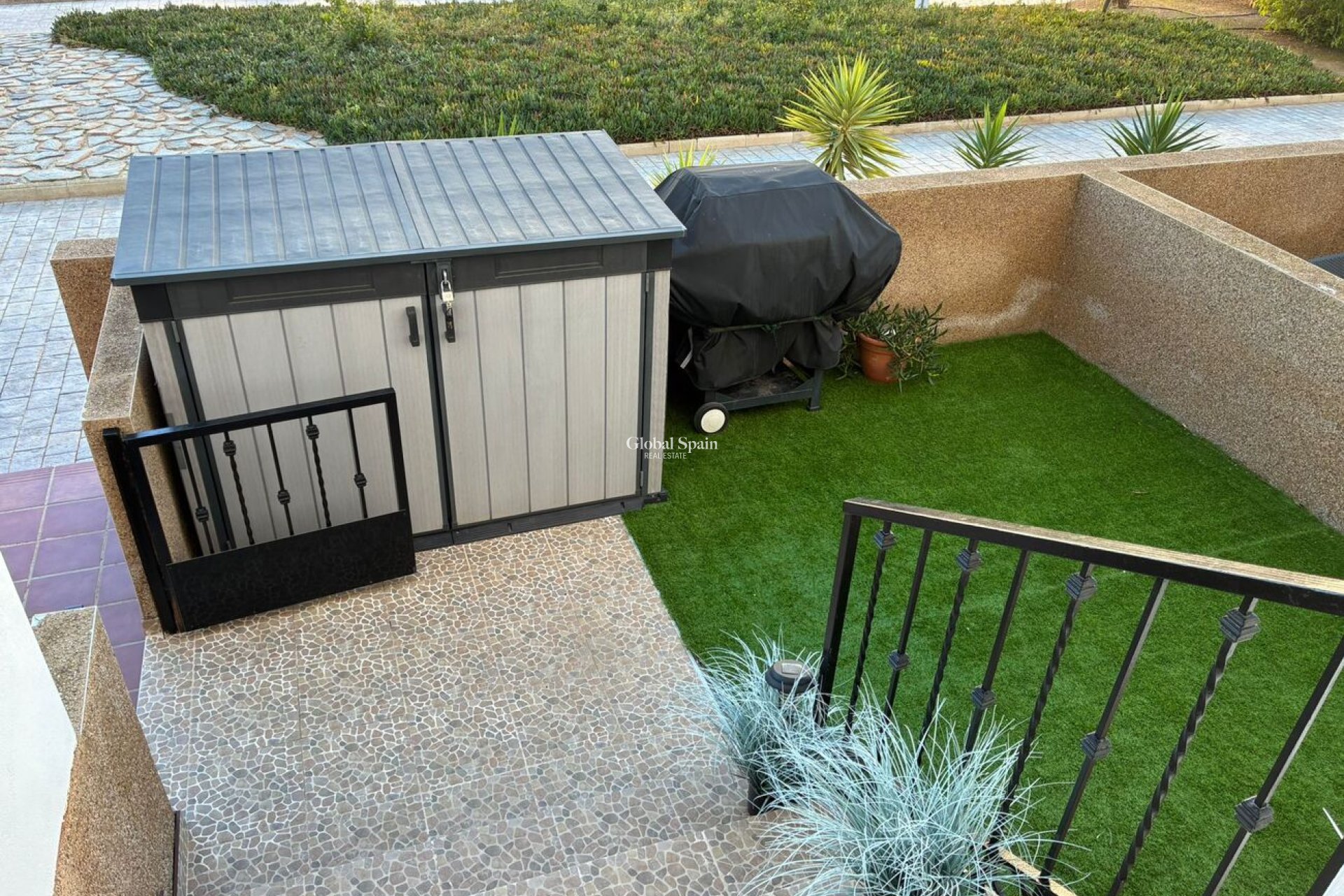 Resale - APARTMENT -
PUNTA PRIMA - Costa Blanca