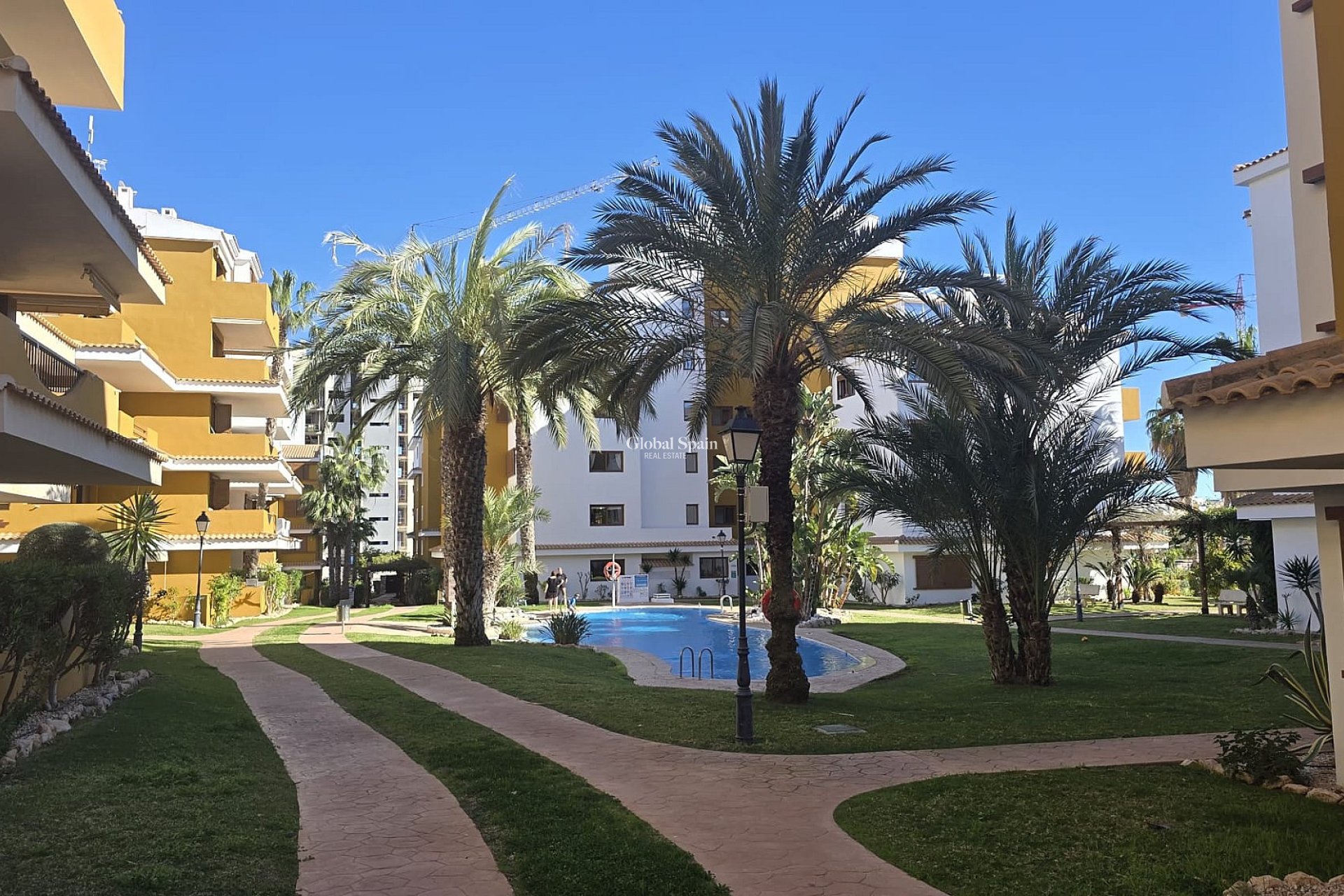 Resale - APARTMENT -
PUNTA PRIMA - Costa Blanca