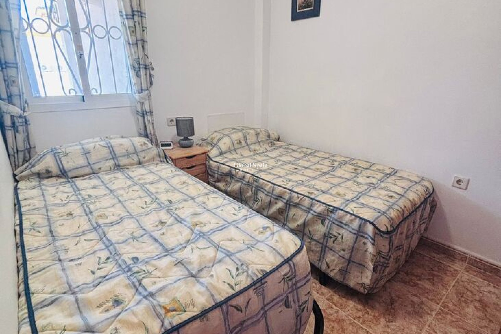 Resale - APARTMENT -
PUNTA PRIMA - Costa Blanca