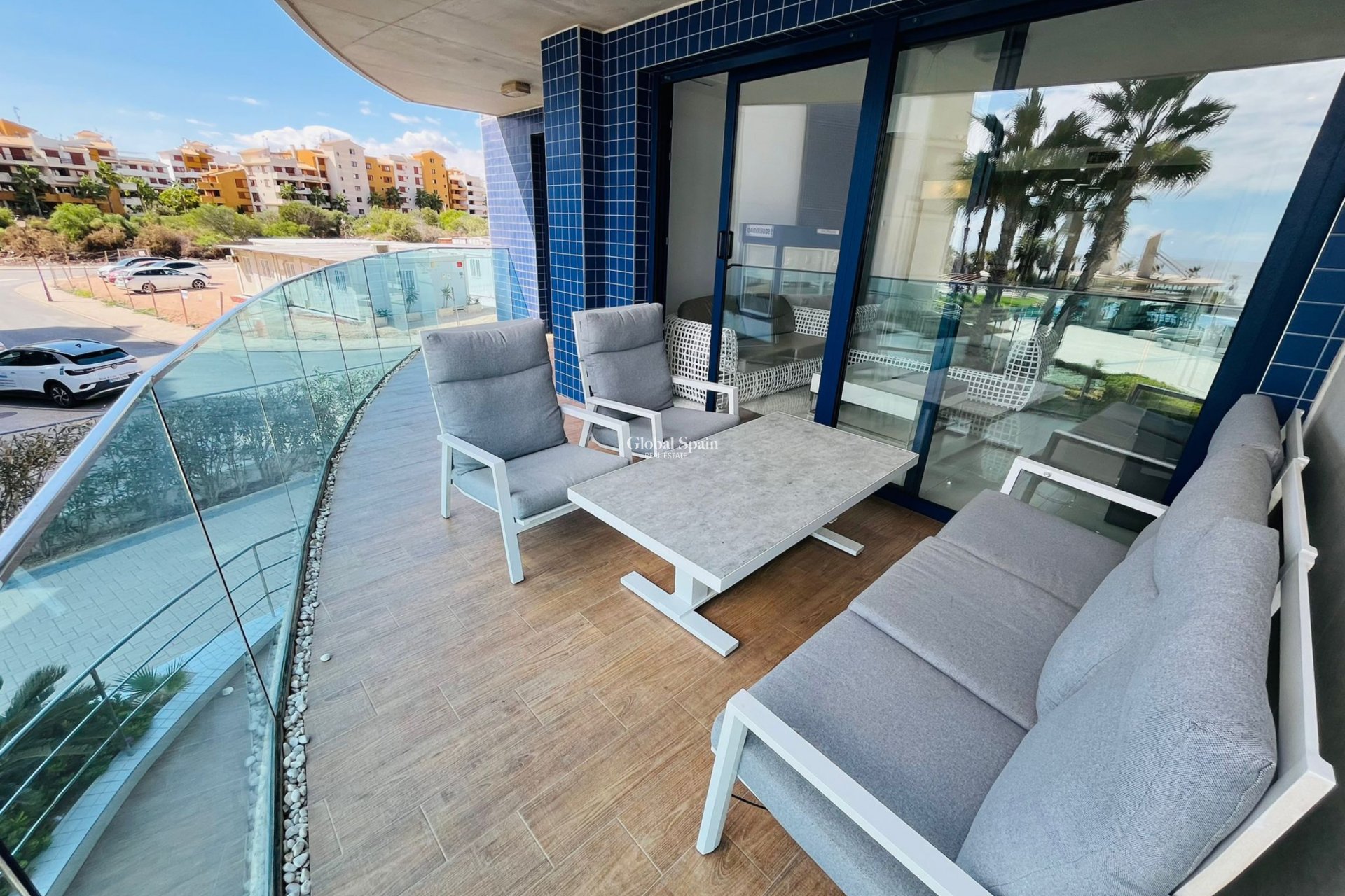 Resale - APARTMENT -
PUNTA PRIMA - Costa Blanca