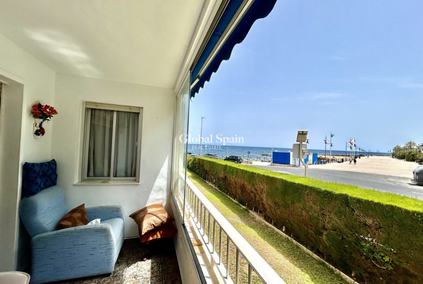 Resale - APARTMENT -
PUNTA PRIMA - Costa Blanca