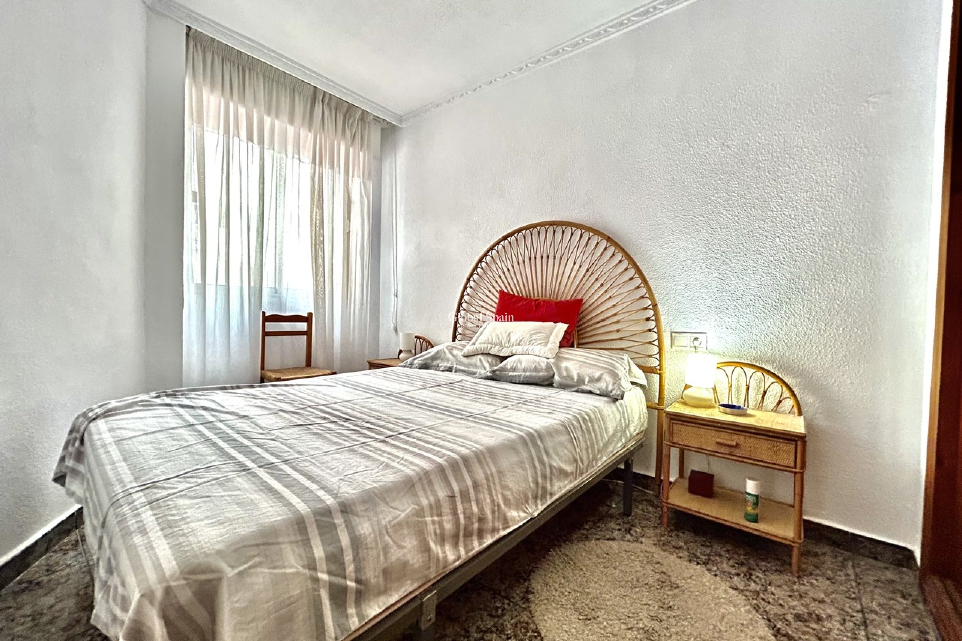 Resale - APARTMENT -
PUNTA PRIMA - Costa Blanca