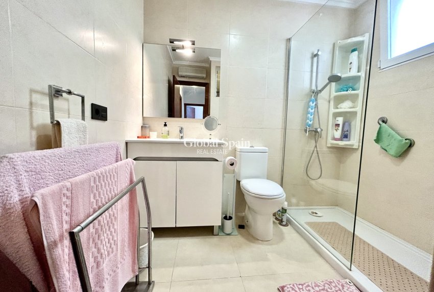 Resale - APARTMENT -
PUNTA PRIMA - Costa Blanca