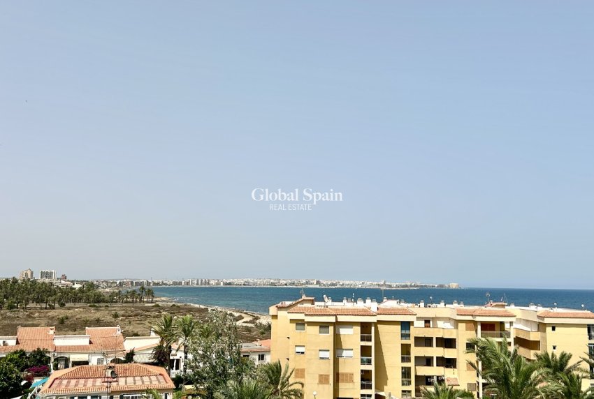 Resale - APARTMENT -
PUNTA PRIMA - Costa Blanca
