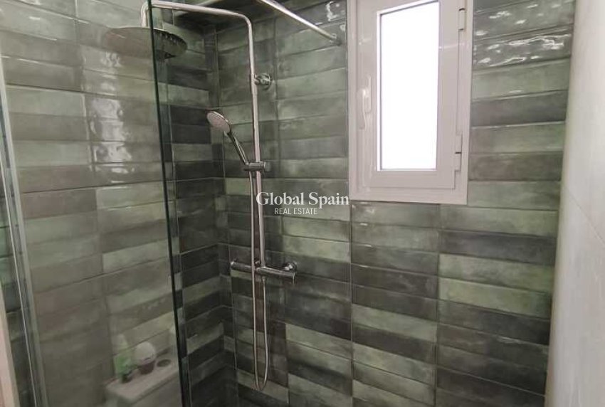 Resale - APARTMENT -
PUNTA PRIMA - Costa Blanca