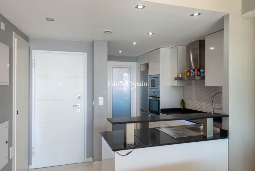 Resale - Apartment -
PUNTA PRIMA