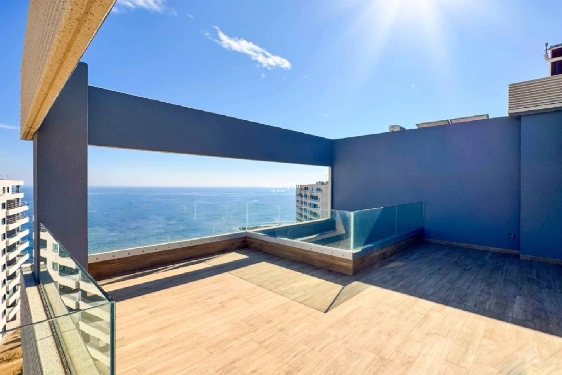 Resale - Apartment -
PUNTA PRIMA