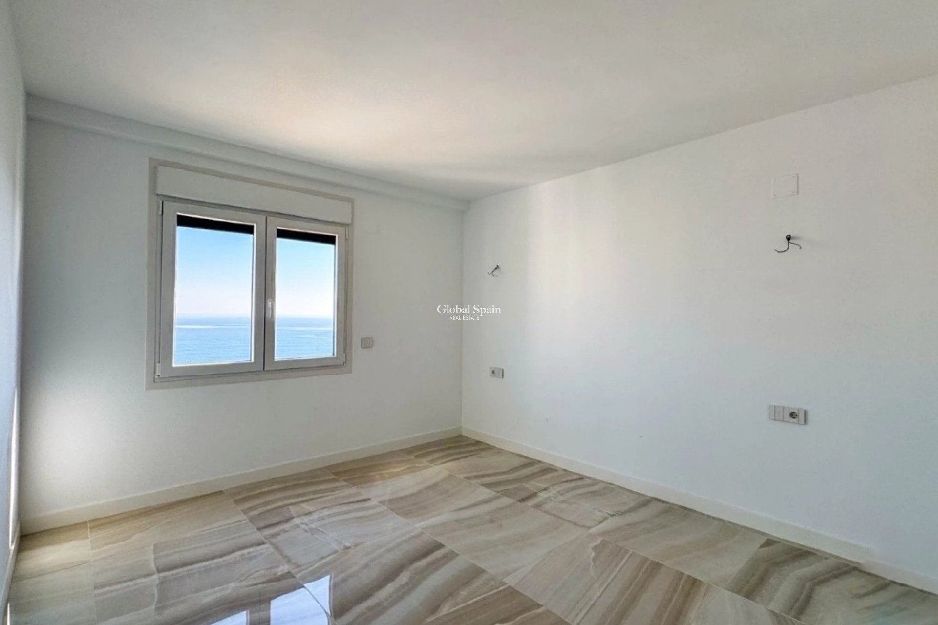 Resale - Apartment -
PUNTA PRIMA