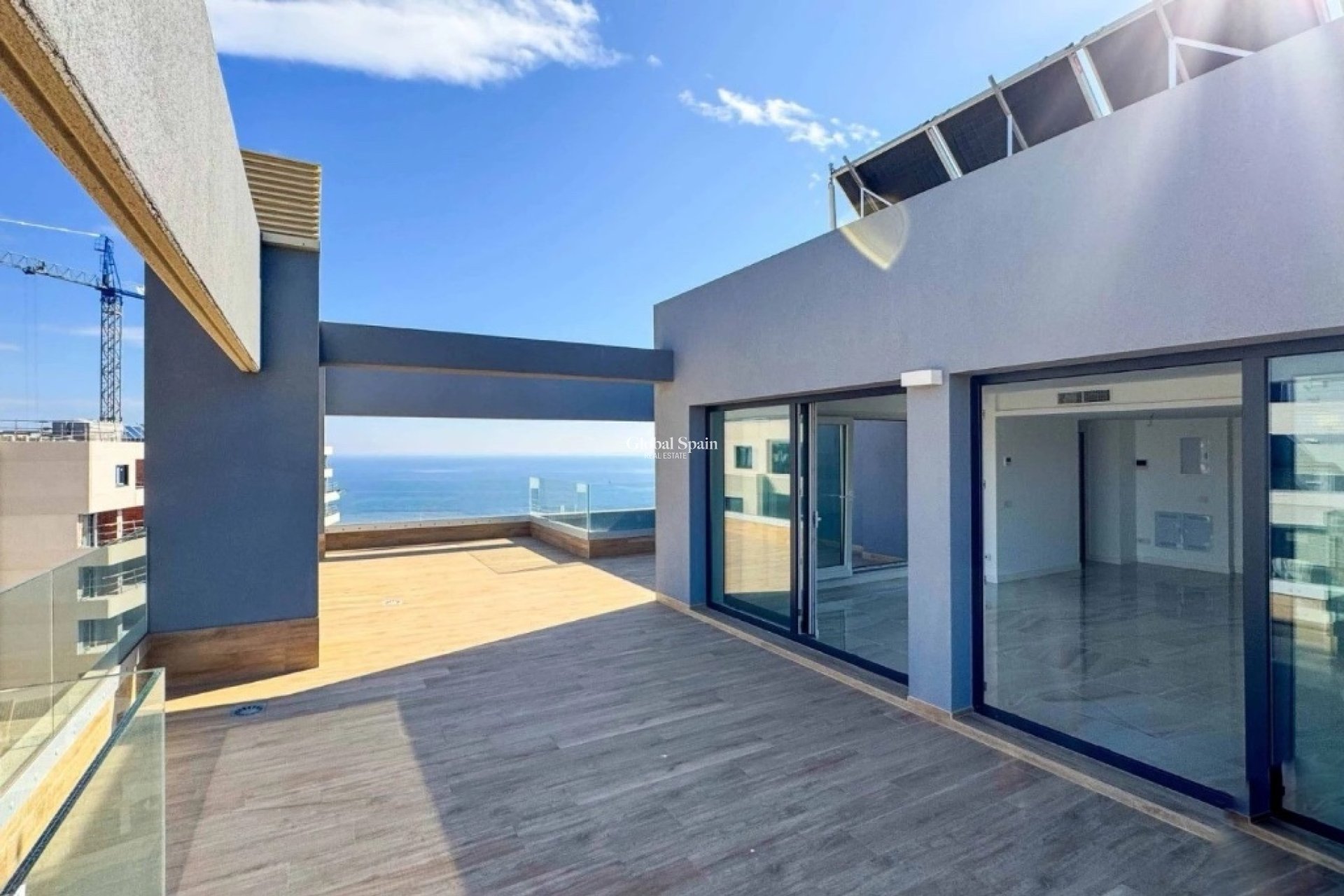 Resale - Apartment -
PUNTA PRIMA