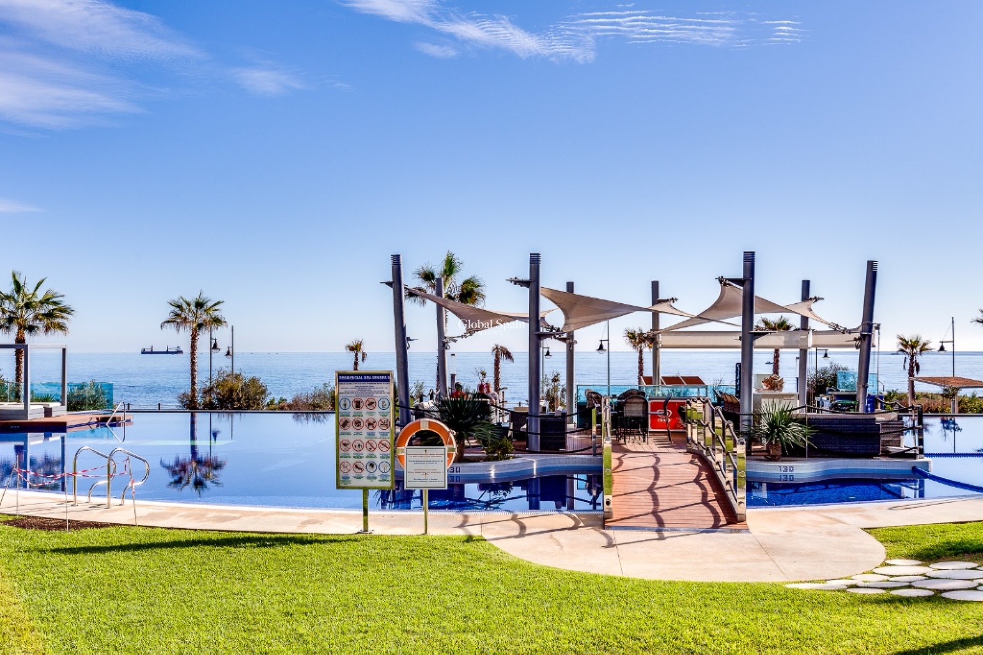 Resale - Apartment -
PUNTA PRIMA