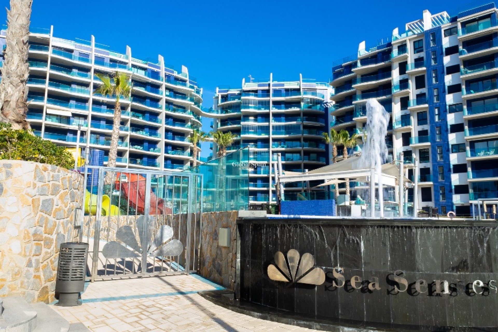 Resale - Apartment -
PUNTA PRIMA