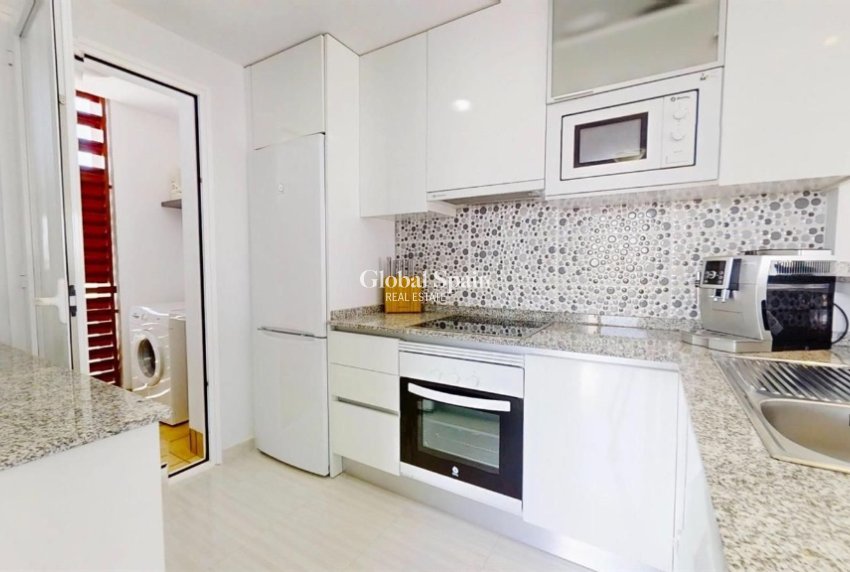 Resale - Apartment -
PUNTA PRIMA