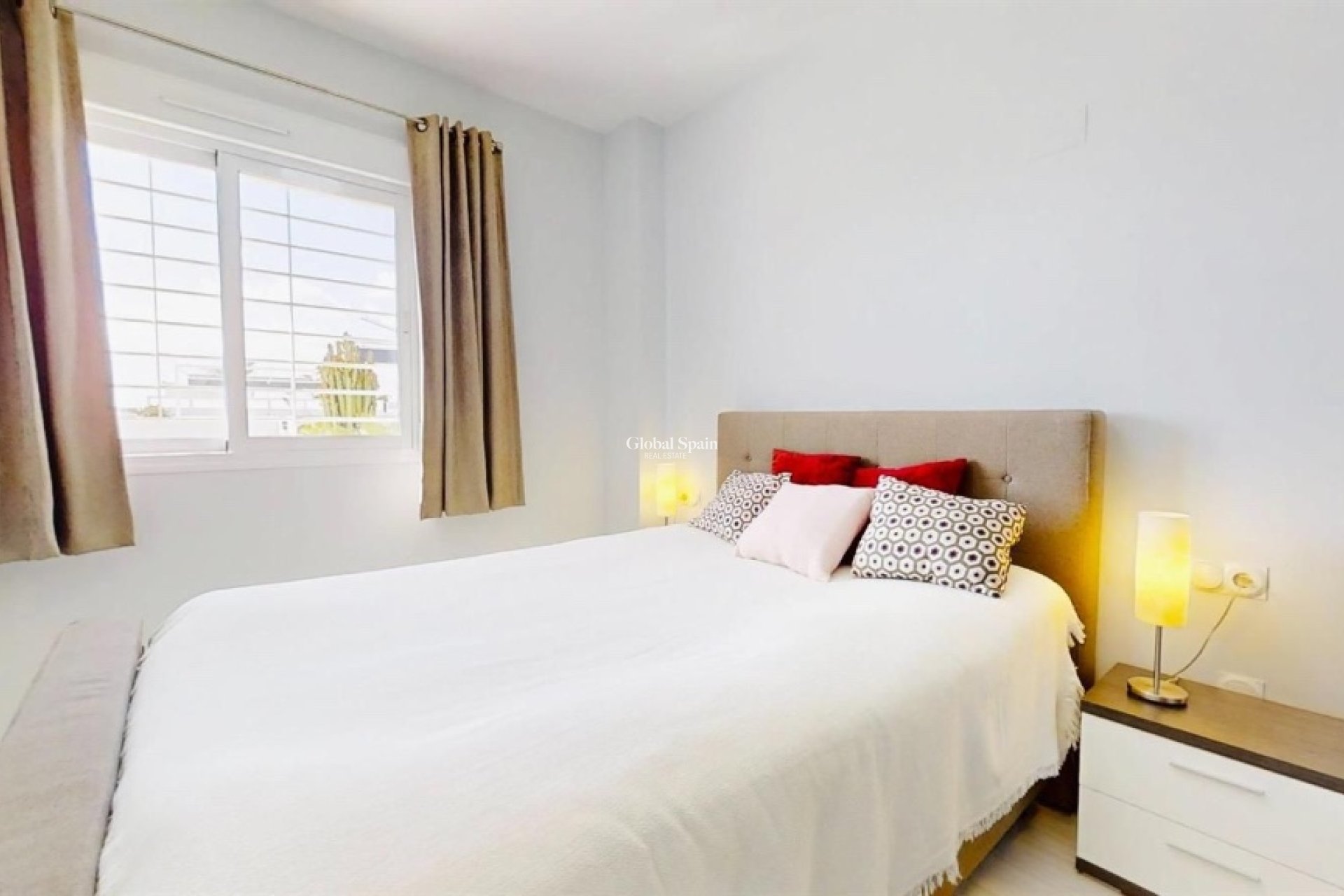 Resale - Apartment -
PUNTA PRIMA