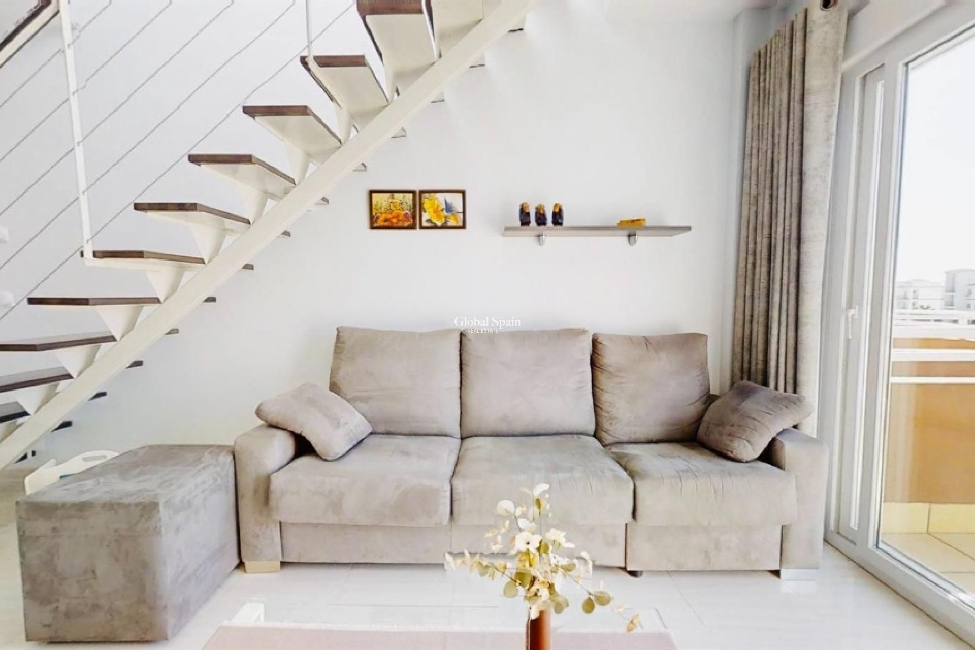 Resale - Apartment -
PUNTA PRIMA